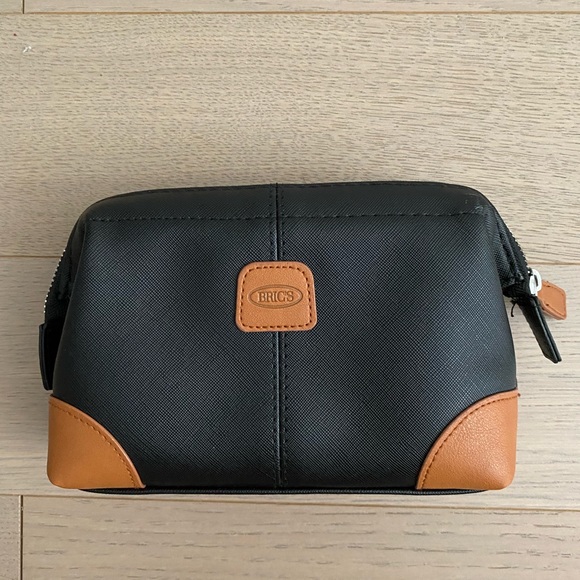 Bric’s Toiletry Bag / Qatar Airlines Amenity Kit - Picture 4 of 6